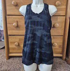 Athleta Black Camouflage Tank Top Size Medium